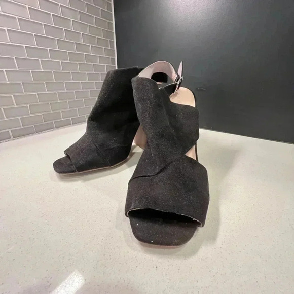 Madden Girl Black Suede Open Toe Heels Size 10 - Picture 2 of 12